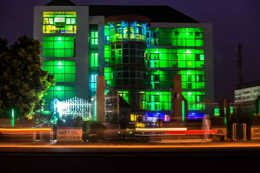 Hotel Univers 3 Aeroport Luxe Niamey Buitenkant foto