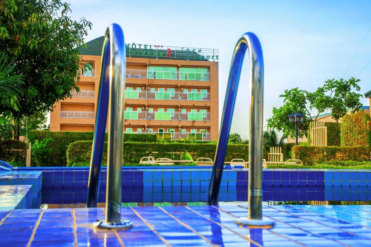 Hotel Univers 3 Aeroport Luxe Niamey Buitenkant foto